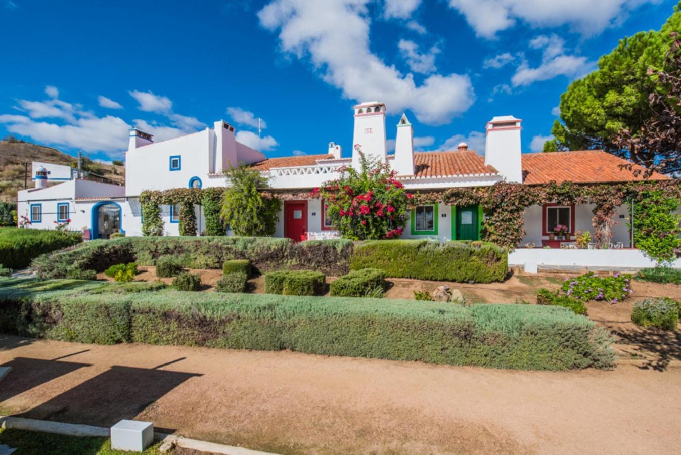 Casas De Juromenha Guest House Exterior photo