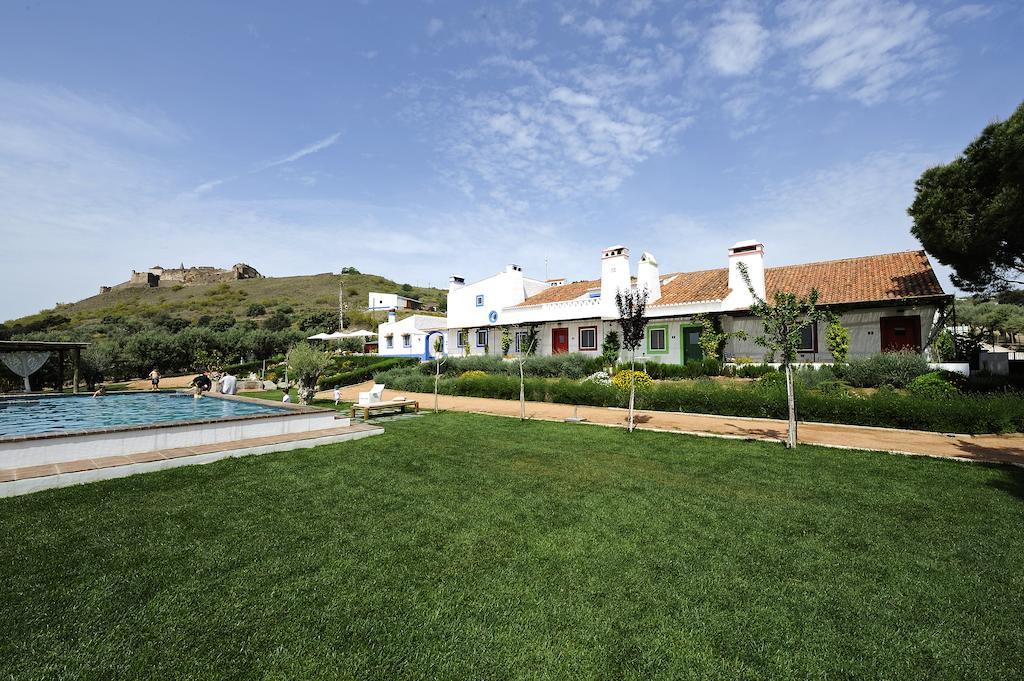 Casas De Juromenha Guest House Exterior photo